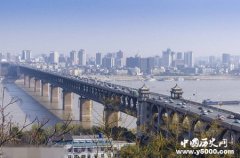 习近平考察长江