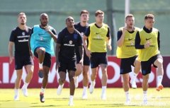 英格兰首发名单公布