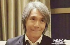 周星驰今56岁生日 林允凌晨一点微博送祝福