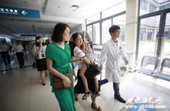 首批泰国翻船事件幸存者回国