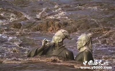 四川宜宾苏轼黄庭坚雕像被淹