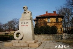 闻一多简介闻一多为什么以身殉志