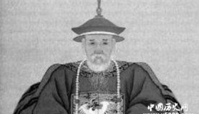 纳兰明珠历史上是什么样的人？才高八斗却因贪入狱