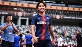 王霜打进中国球员欧冠首球王霜个人资料