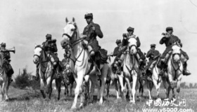 二战波兰为什么不堪一击：波兰真的用骑兵对抗坦克？