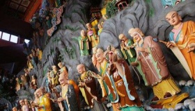 五台山显通寺五百罗汉缺一尊怎么回事