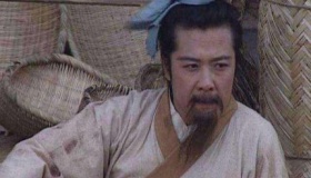 刘备为什么选择投奔曹操 刘备为什么不为吕布求情？