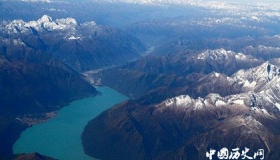 雅鲁藏布江大峡谷的神奇之处有哪些特点