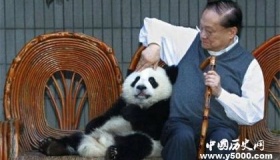 金庸逝世时间地点：金庸生平故事介绍！