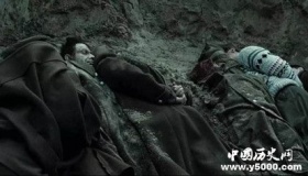 揭秘二战卡廷大屠杀真相：究竟死了多少人