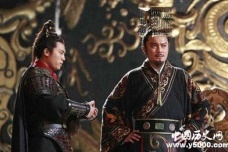 历史上秦始皇和吕不韦是什么关系