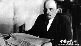 列宁是通过哪些方法来加强布尔什维克党的基础建设的？