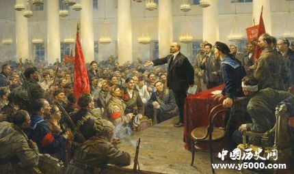 第一个苏维埃政权的诞生 和平法令的内容、意义是什么？