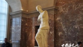 《断臂的维纳斯》内容背景简介《断臂的维纳斯》美在何处？