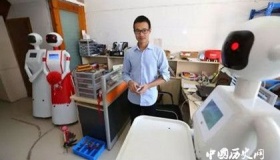 初中学历造出送餐机器人学历和能力哪个更重要