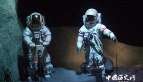 宇航员学走路在太空走路与地球有什么区别？