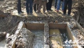 东北夫妻合葬墓出土未分解桑蚕丝是怎么回事？