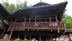 吊脚楼是什么建筑吊脚楼的建筑特色是什么