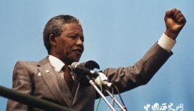 曼德拉生平经历简介怎样评价曼德拉的一生？