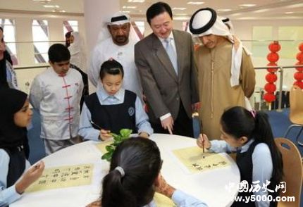 阿联酋36万年薪聘汉语老师去阿联酋教汉语有什么要求？