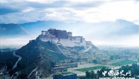 青藏高原是怎么形成的海拔几千米