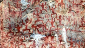 广西左江花山岩画简介花山岩画绘画之谜