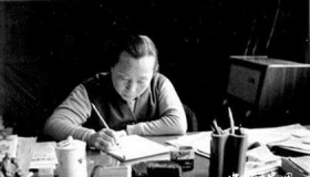 李伯钊生平简介 李伯钊有哪些贡献？