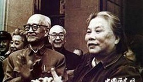 康克清生平经历 怎样评价康克清？