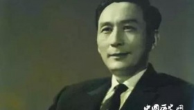 导演郑君里生平经历 郑君里是第几代导演？