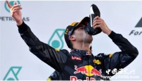 澳大利亚的饮酒传统：用鞋喝酒