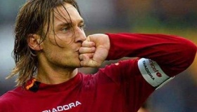 官宣：托蒂正式离开罗马