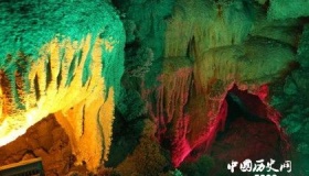 溶洞形成的原因