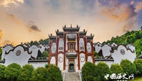 屈原祠重建过程与遗存文物