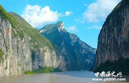 瞿塘峡的景点有哪些_瞿塘峡的景点介绍_中国历史网