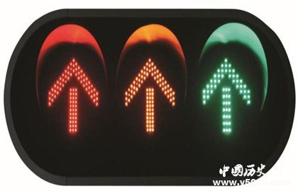 交通信号灯为什么是红黄绿三色_交通信号灯圆灯与箭头灯的区别_中国历史网