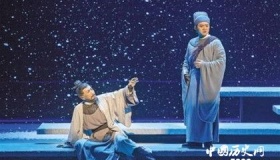 话剧名字的由来及其主要特点