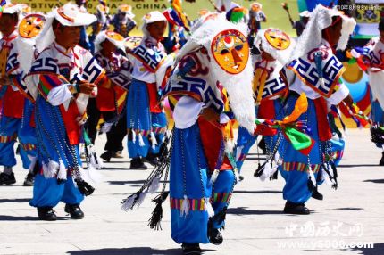 藏族文化风俗禁忌_藏族服饰_藏族节日