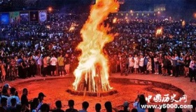 你听说过火把节吗 这个少数民族古老节日挺好玩的