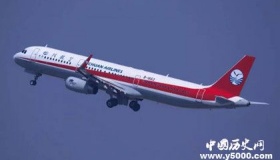 电影《中国机长》原型事件：全过程算得上是惊心动魄