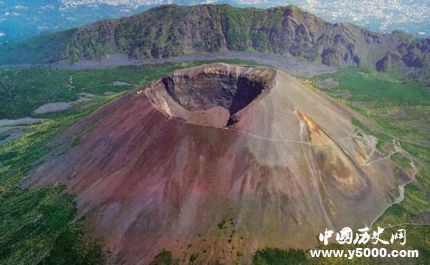 维苏威火山在哪里_维苏威火山形成原因_维苏威火山历史记录