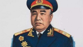 “诗人元帅”陈毅生平：大气磅礴写春秋