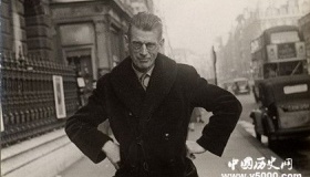 贝克特的《等待戈多》最后真的等到戈多了吗