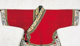 右衽：汉族的象征符号之一