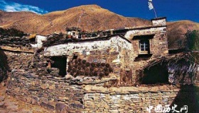 十大民居之西藏碉楼：防御和生活两相宜的石头建筑