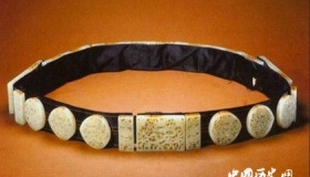 什么人才能穿蟒袍玉带呢？