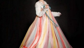 襦裙：不忧无饼饵，已幸有襦裙