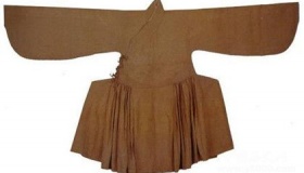 曳撒：一撒青金腰线绿