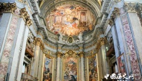 梵蒂冈博物馆：前身是教皇宫廷的博物馆