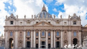 圣彼得大教堂：米开朗基罗设计的天主教会的象征