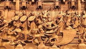 浙江三雕之东阳木雕：高楼画栏耀人目，其下步廊几半里